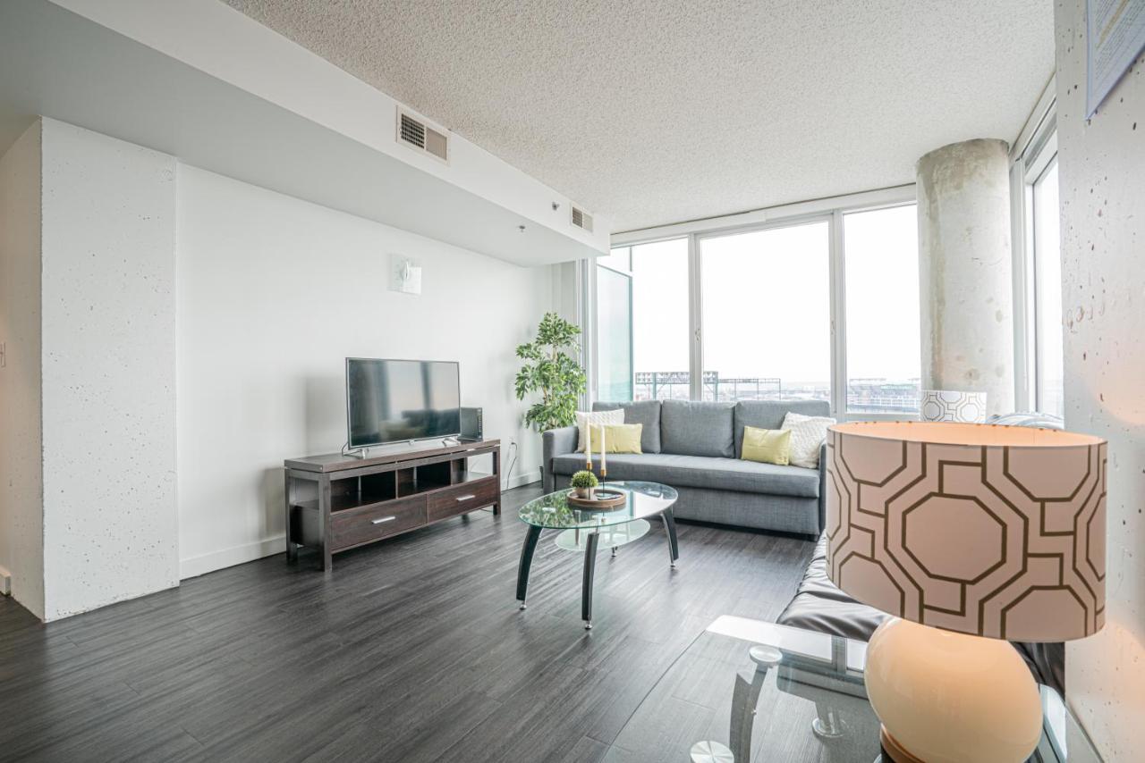 Heaven On Downtown Fully Furnished Apartment